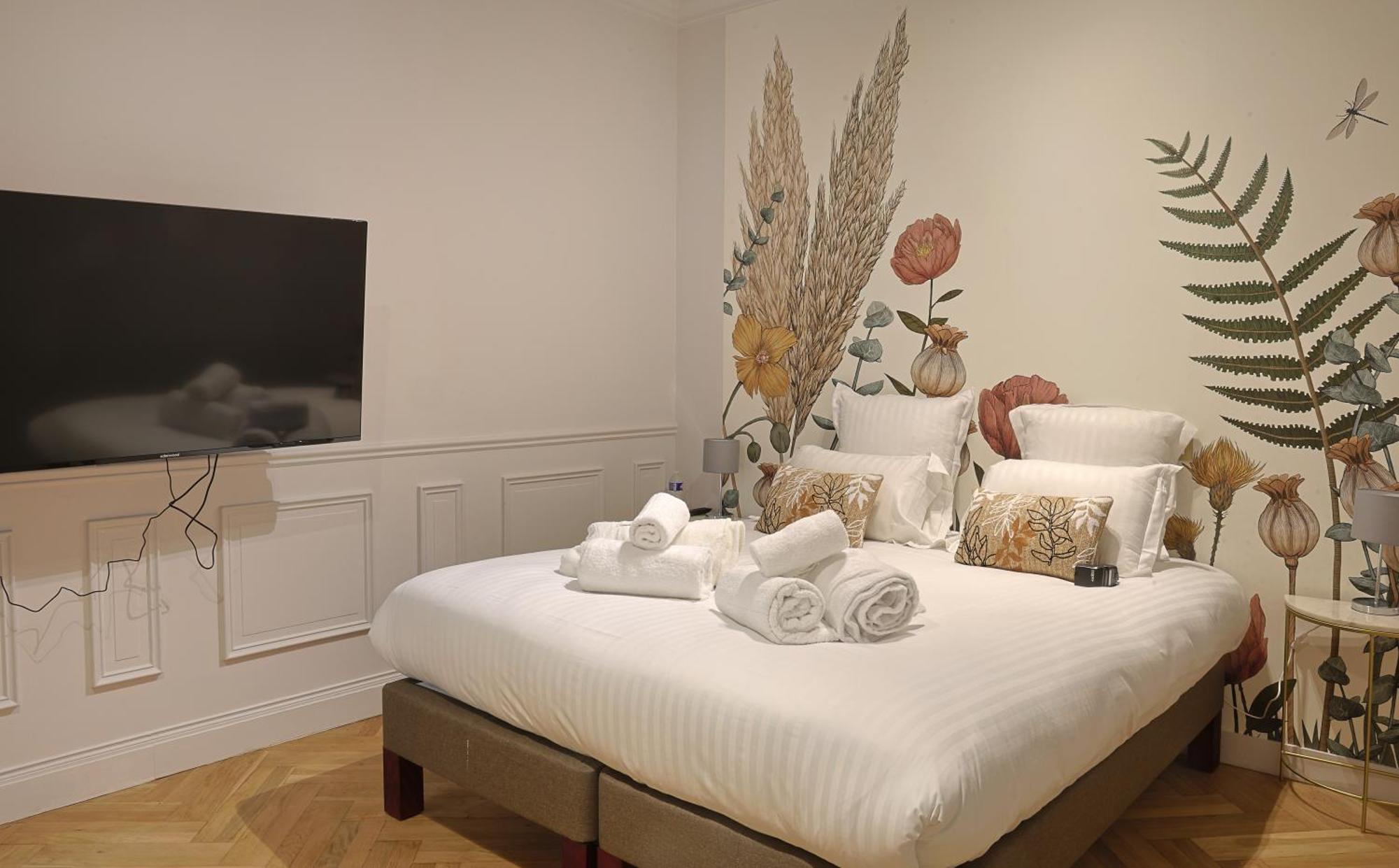 Erawan Boutique Hotel Évreux Eksteriør bilde